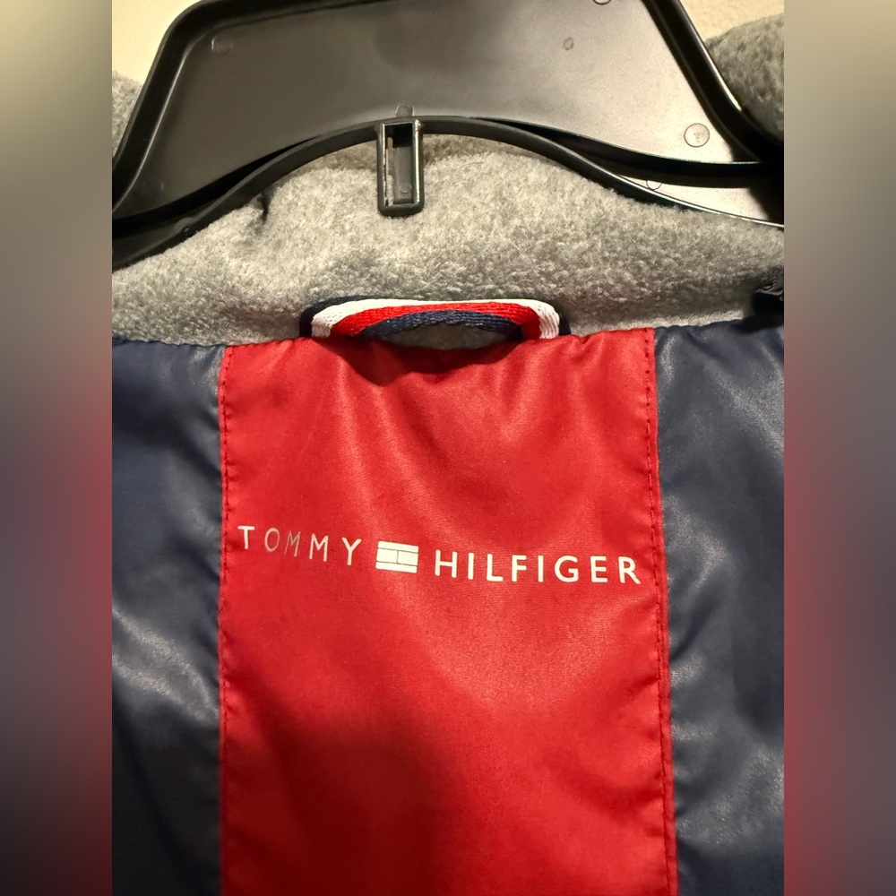 Tommy Hilfiger Men's Light Gray Puffer Jacket - Excellent barely used condition! - Picture 5 of 13